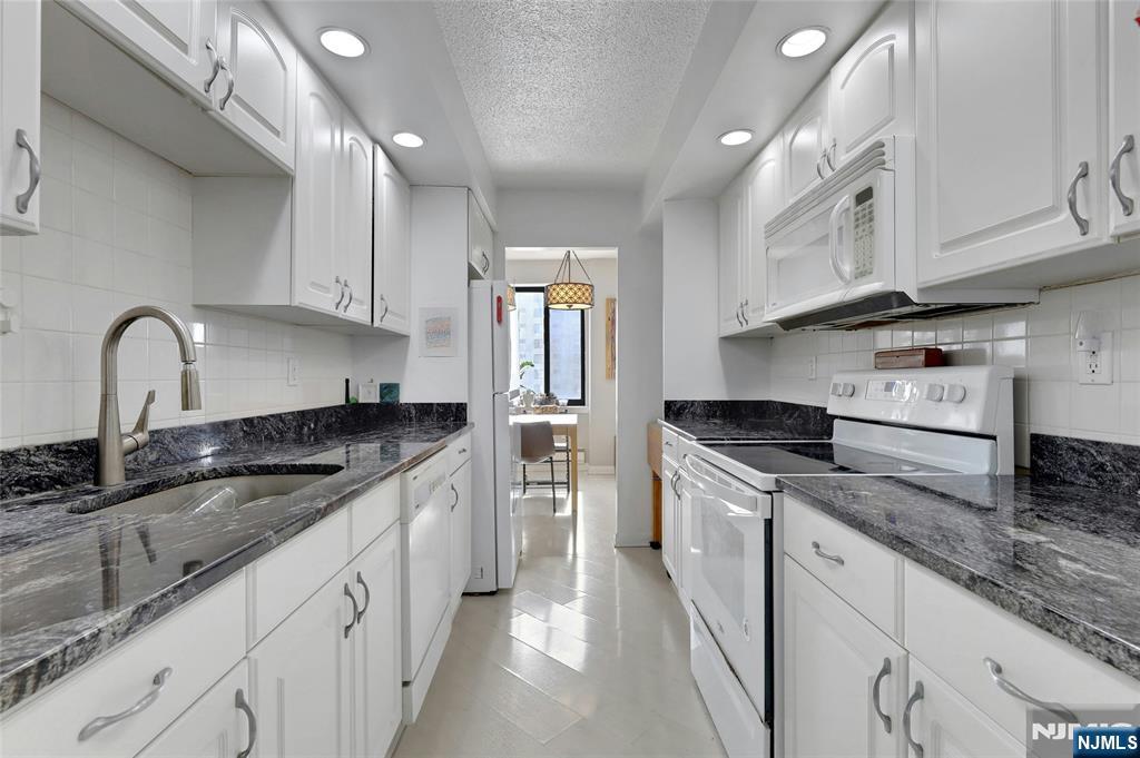 307 Prospect Avenue, Unit 14I Hackensack, NJ 07601 - Photo 9 of 18