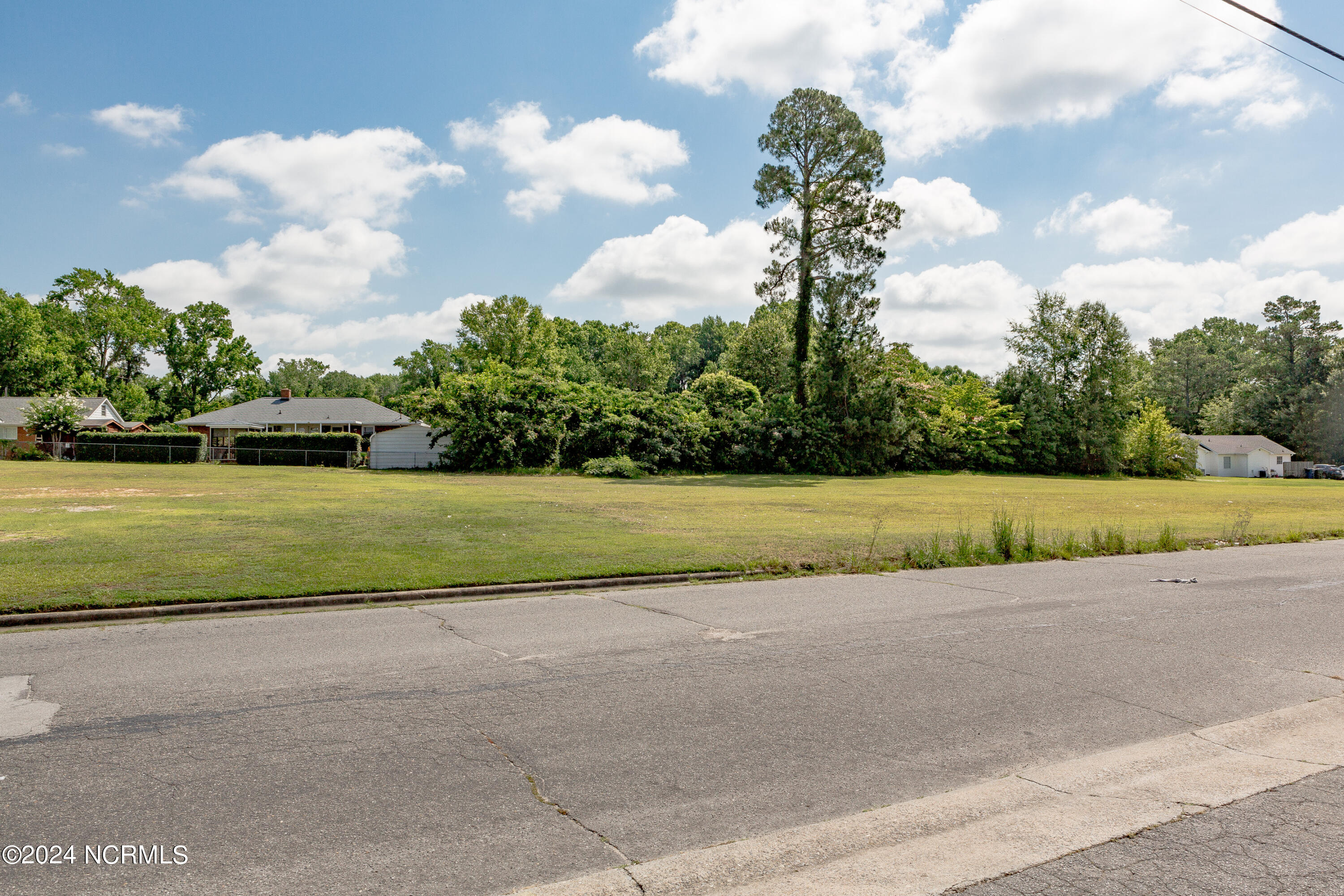 2 Boy Scout Boulevard Kinston, NC 28501 - Photo 5 of 12 2C6C6359