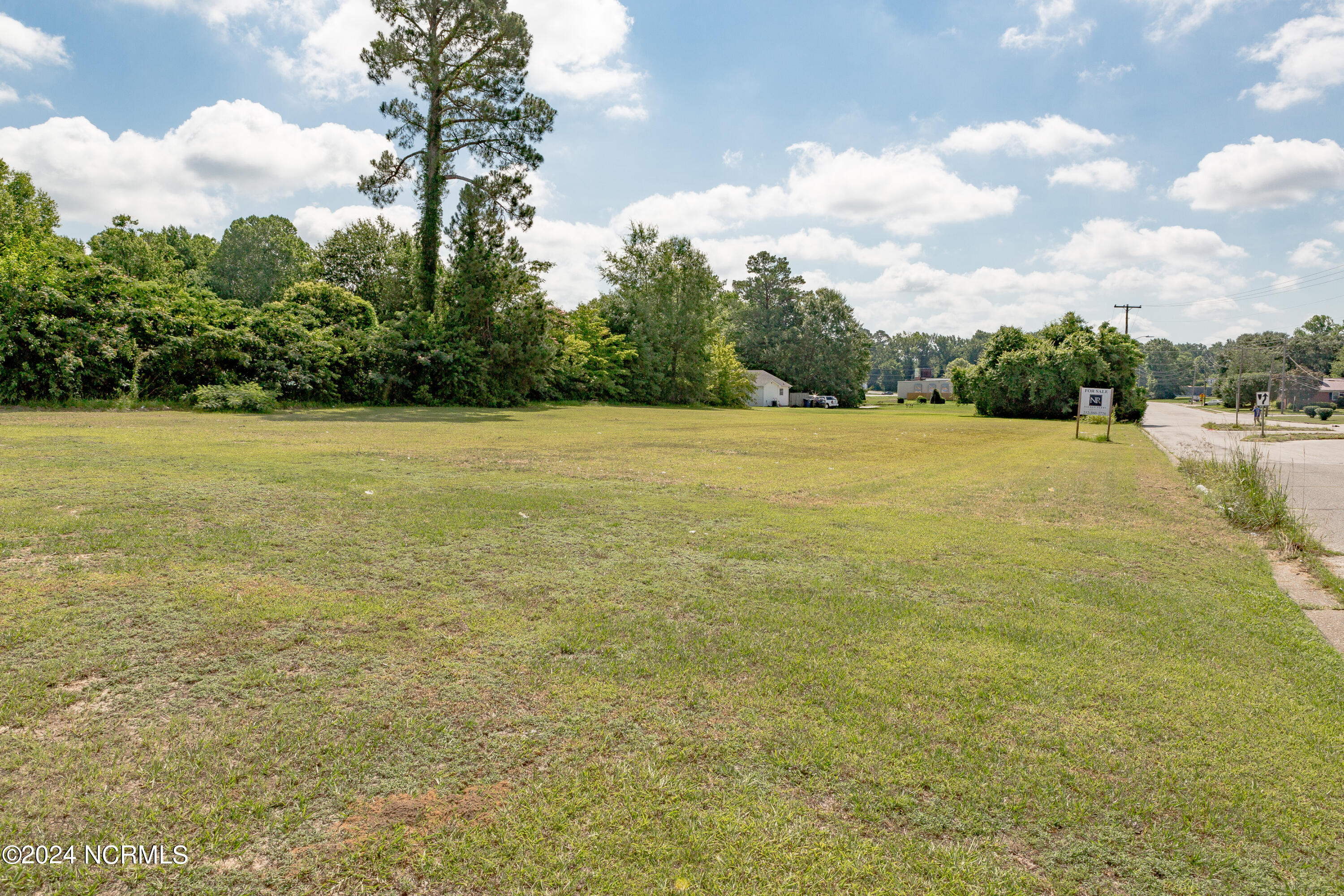 2 Boy Scout Boulevard Kinston, NC 28501 - Photo 6 of 12 2C6C6360