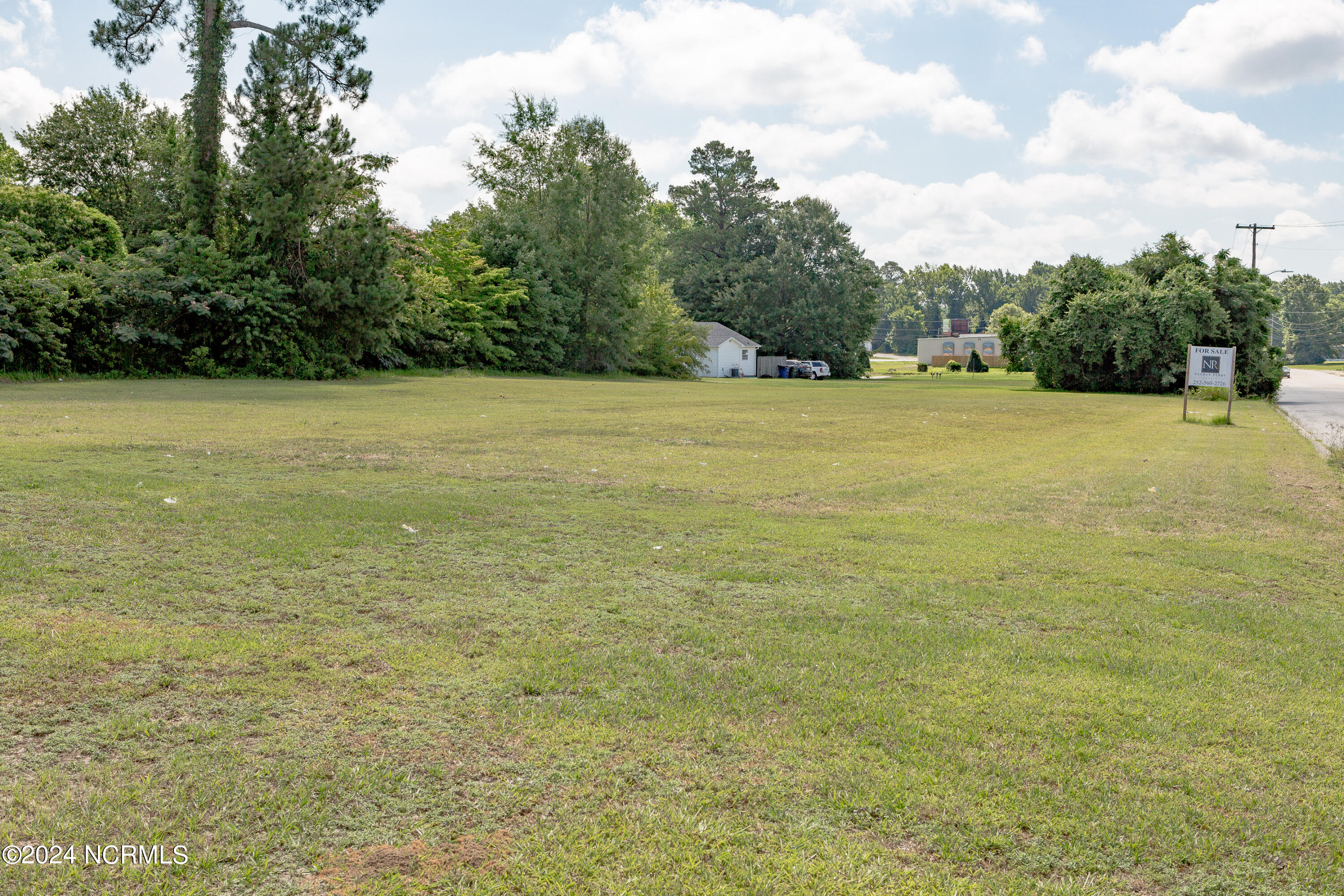 2 Boy Scout Boulevard Kinston, NC 28501 - Photo 8 of 12 2C6C6364