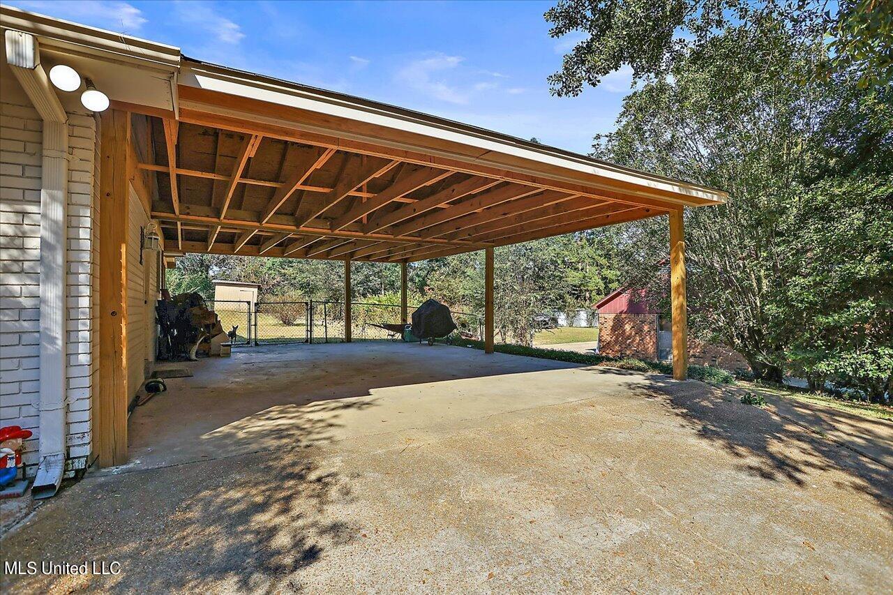 4968 Southwest Fourth Street Flora, MS 39071 - Photo 6 of 51 06-4968 SW Fourth St