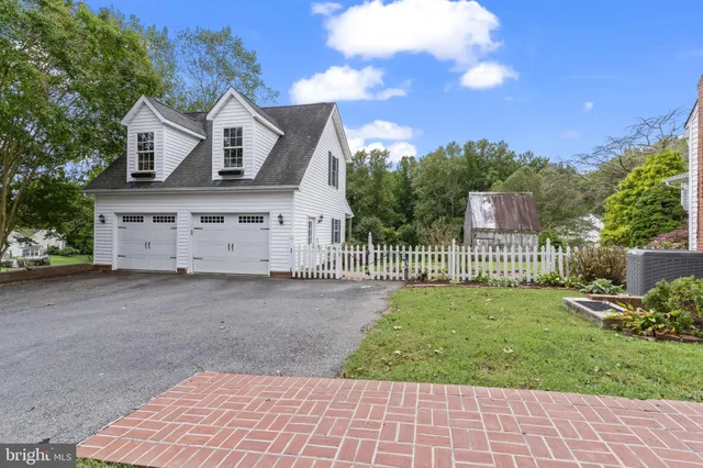 $949,700 | 525 Small Reward Road, Huntingtown, MD 20639