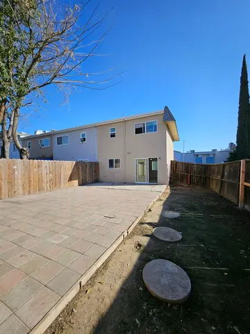 $370,000 | 829 Palm Circle, Tracy, CA 95376