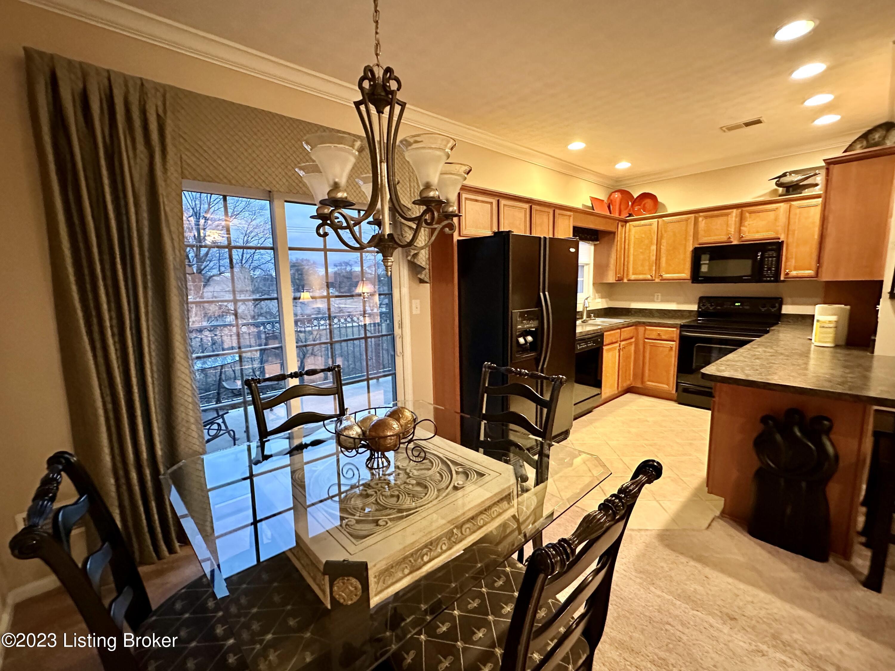 3122 Hendon Road Louisville, KY 40220 - Photo 24 of 53 ECF2A3C6-DFCE-45BB-8164-198FB1B19AAC
