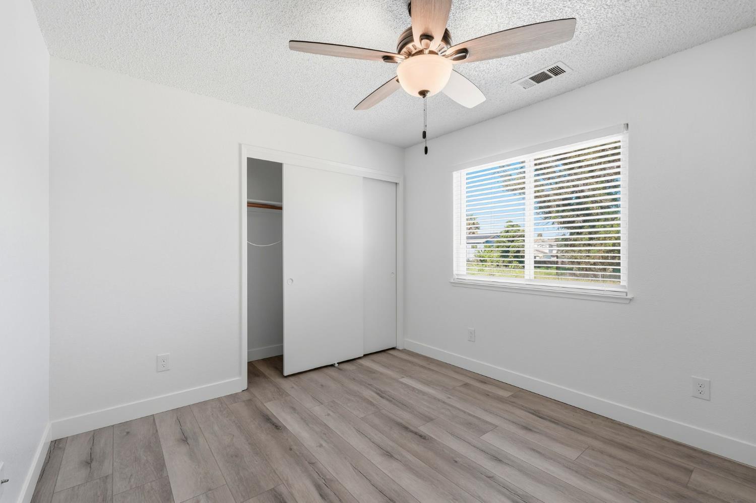 426 Cherry Lane, Unit H Manteca, CA 95337 - Photo 12 of 28