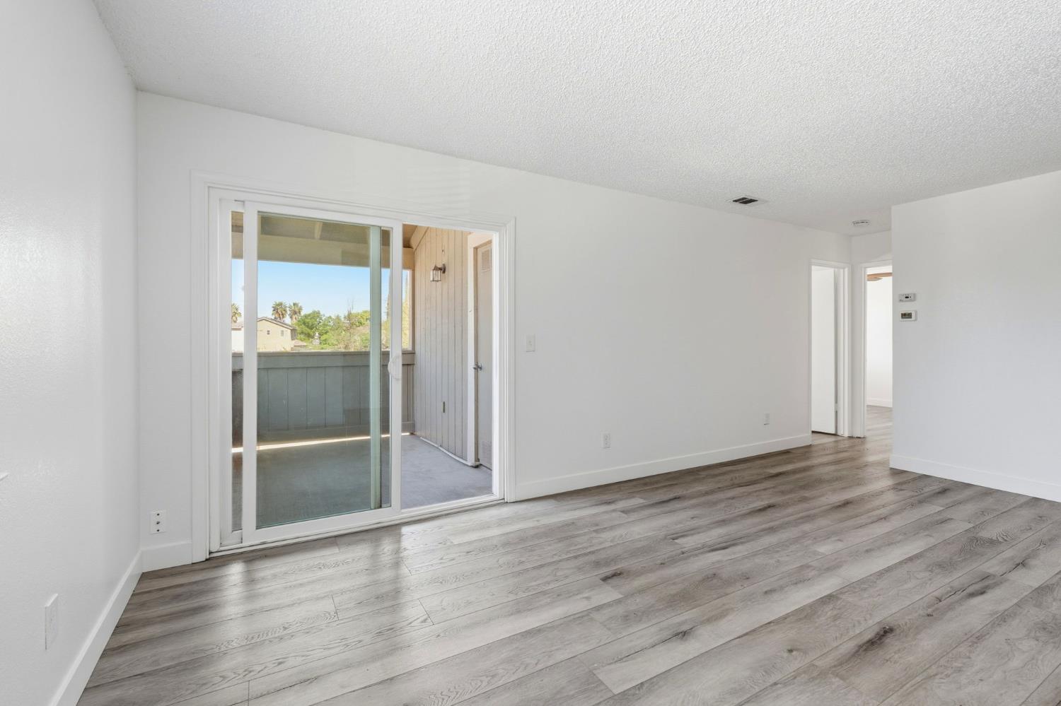 426 Cherry Lane, Unit H Manteca, CA 95337 - Photo 6 of 28