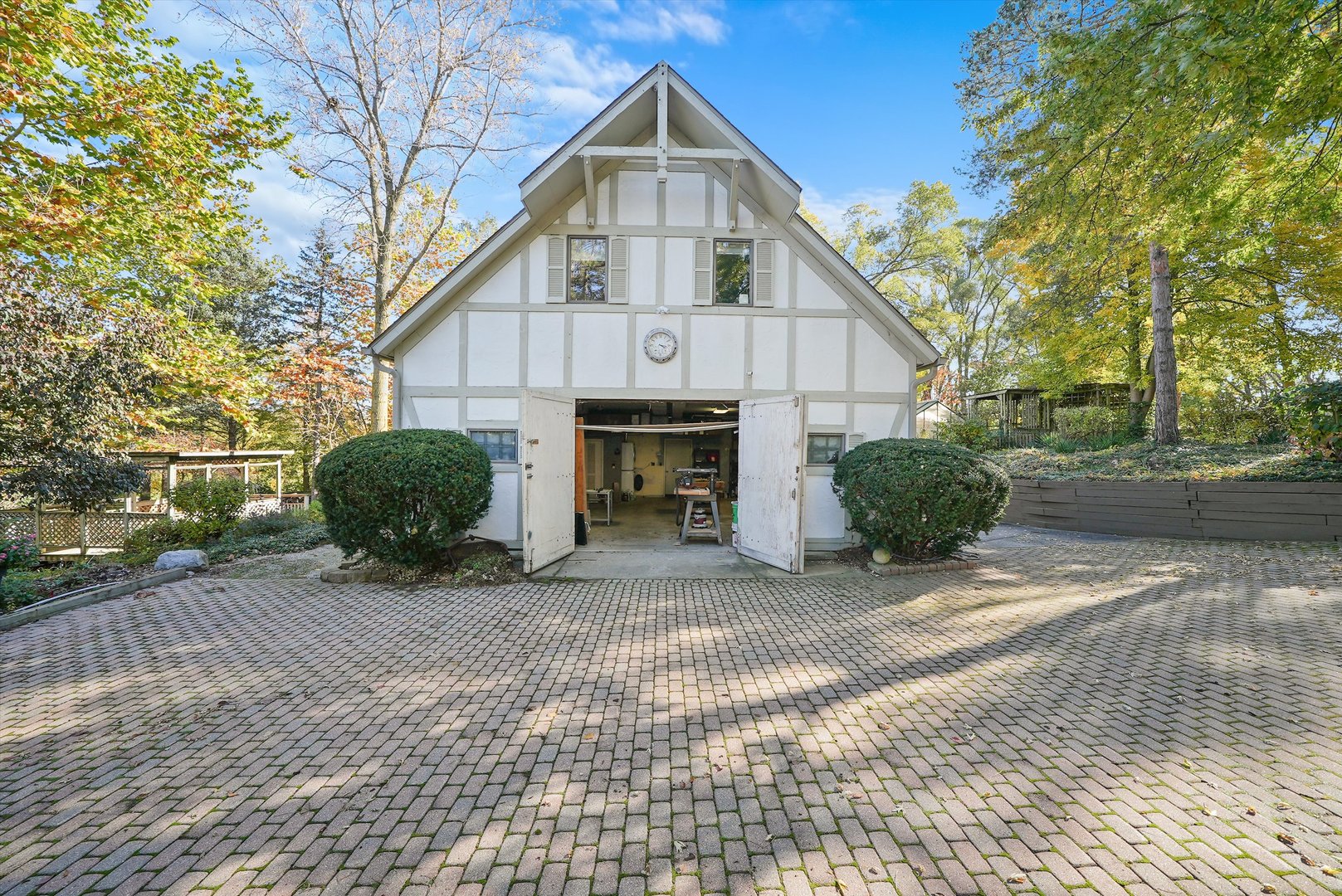 702 Bay Road McHenry, IL 60051 - Photo 11 of 37