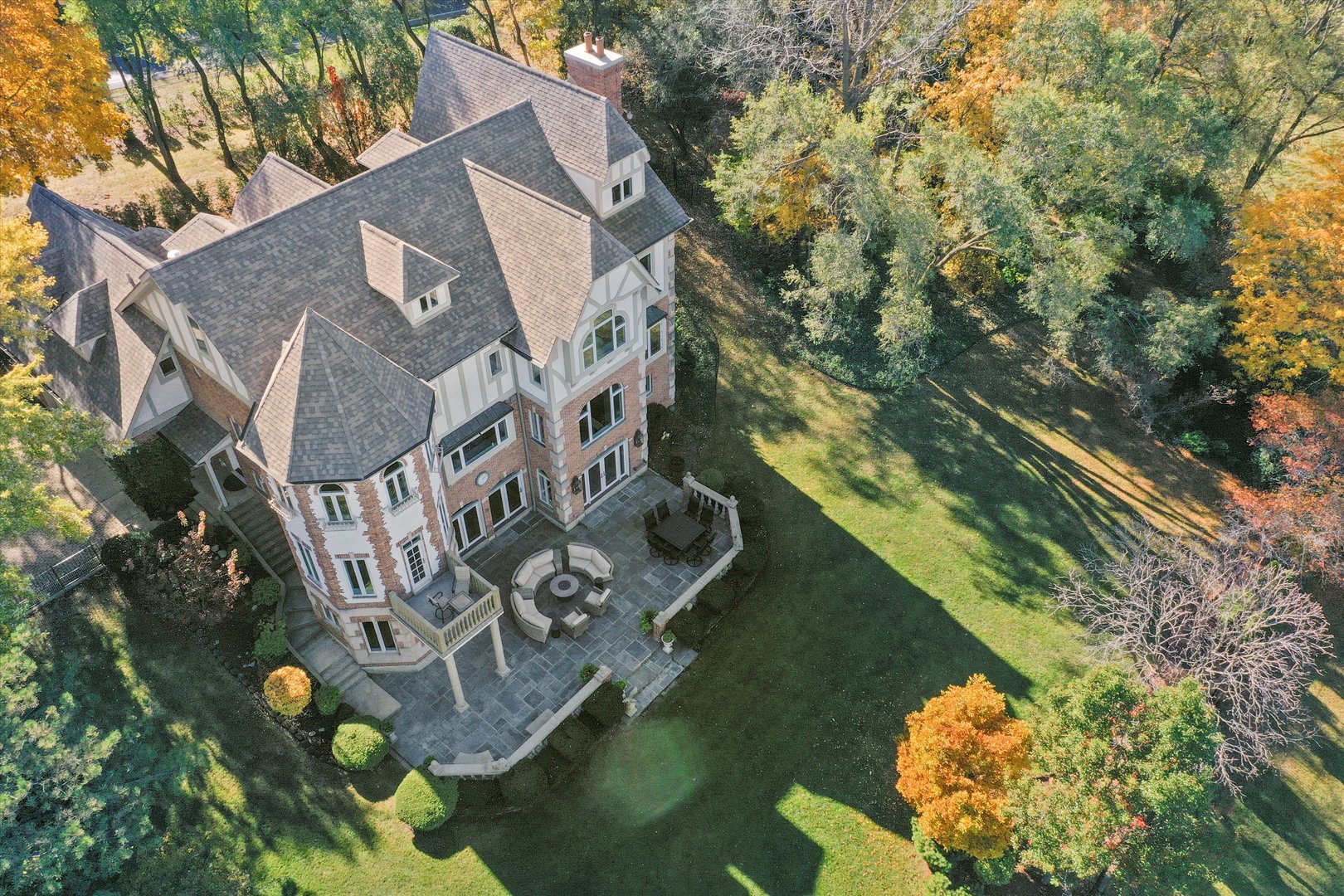 702 Bay Road McHenry, IL 60051 - Photo 6 of 37