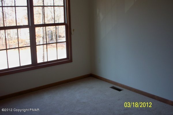 19 Gandolf Road Tamiment, PA 18371 - Photo 4 of 8 Bedroom