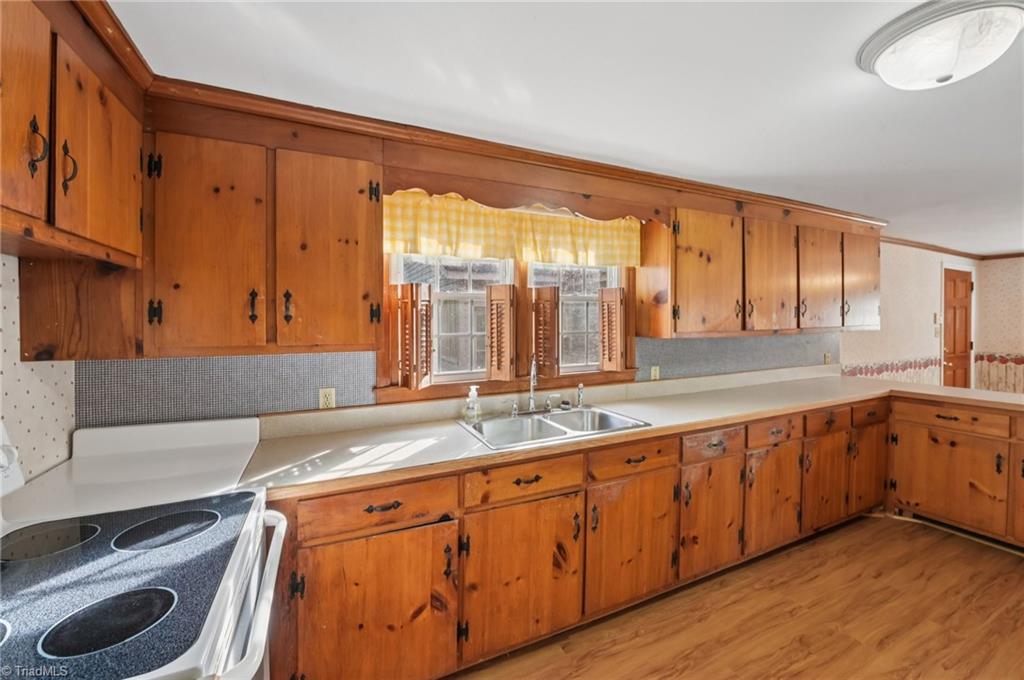 7238 Abb Road Gibsonville, NC 27249 - Photo 4 of 40