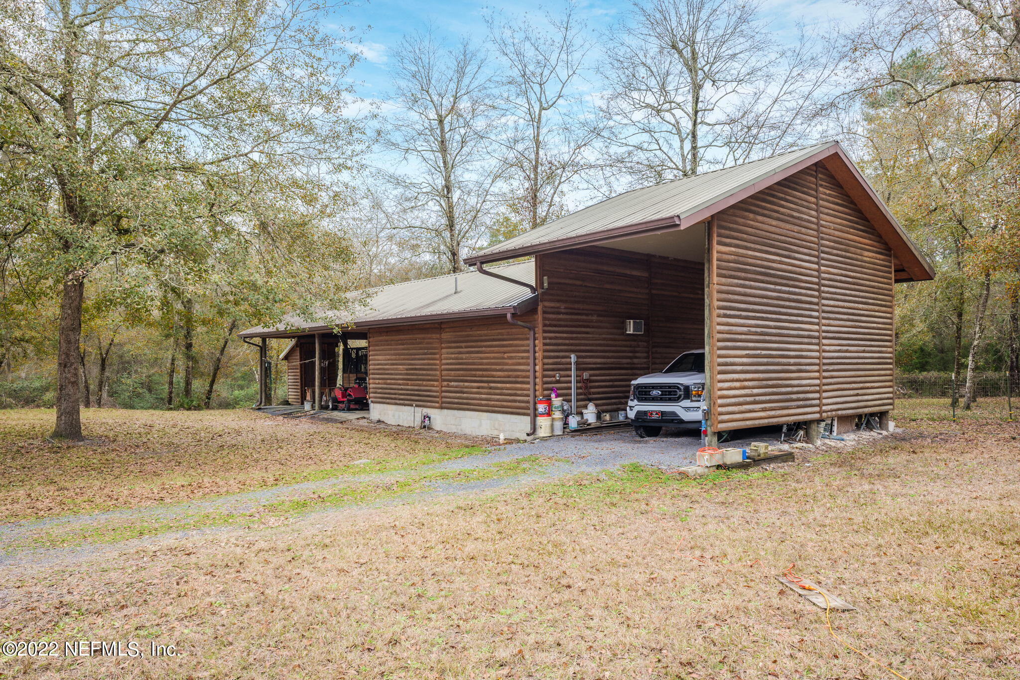 5121 Country Estates Road Middleburg, FL 32068 - Photo 50 of 58 Separate 2 horse stall
