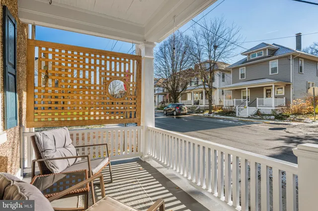 $279,000 | 19 East 2nd Avenue, Lititz, PA 17543
