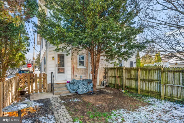 $279,000 | 19 East 2nd Avenue, Lititz, PA 17543