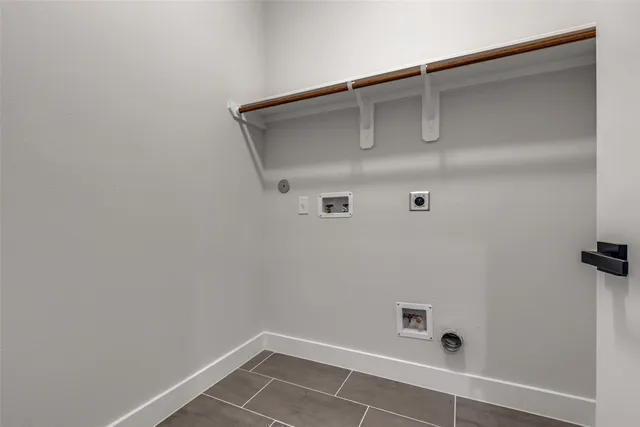 a view of utility room