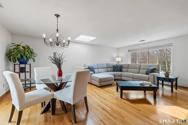 $295,000 | 101 South Main Street, Marlborough, CT 06447