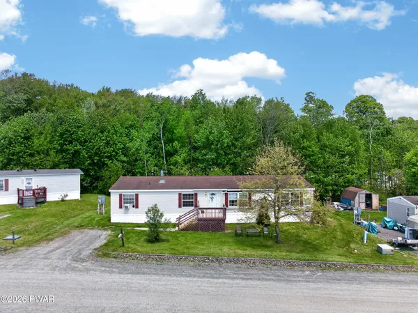 $115,000 | 131 Hollister Drive, Moscow, PA 18444