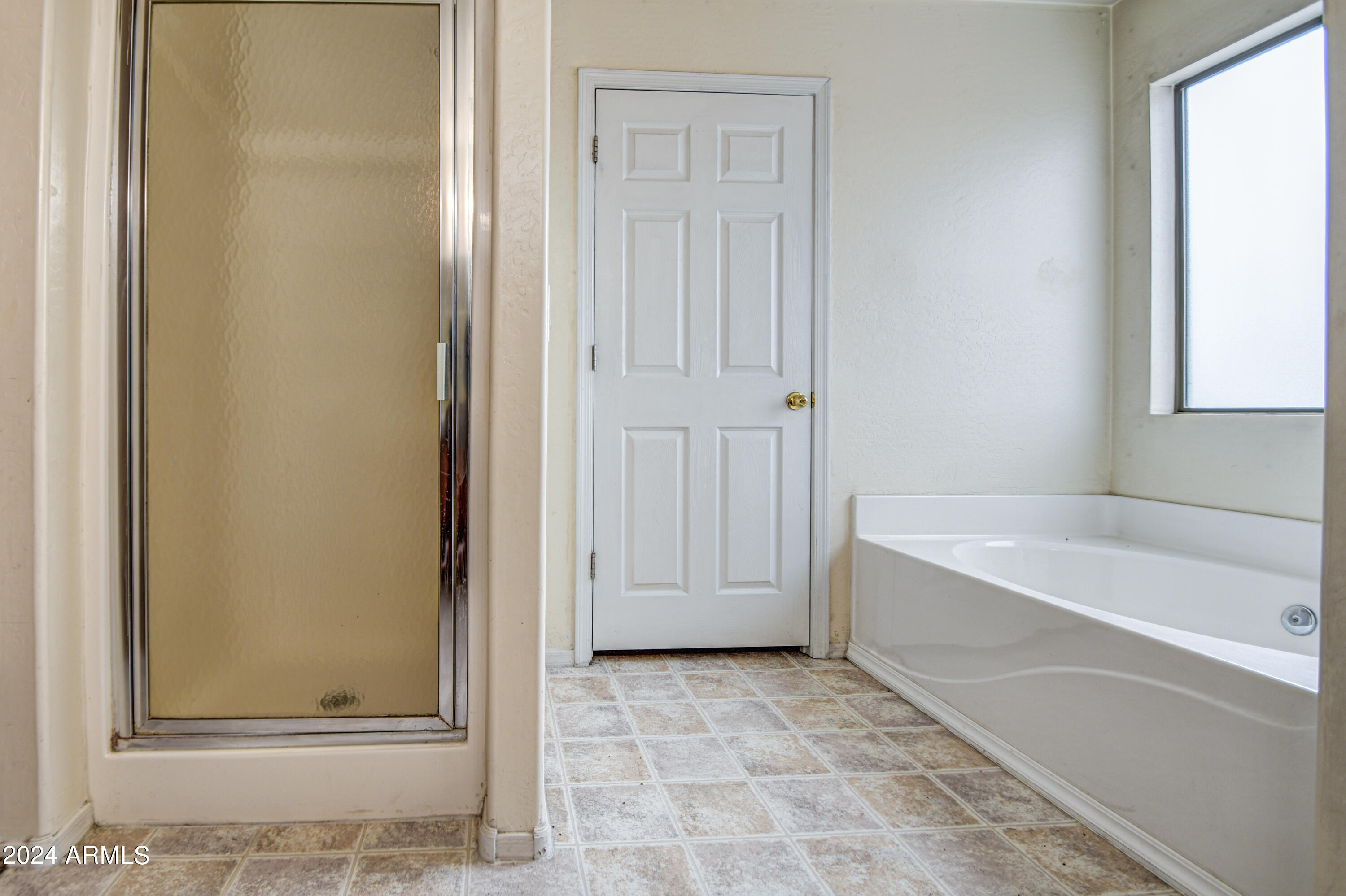 6804 East Refuge Road Florence, AZ 85132 - Photo 18 of 38 Primary Bathroom