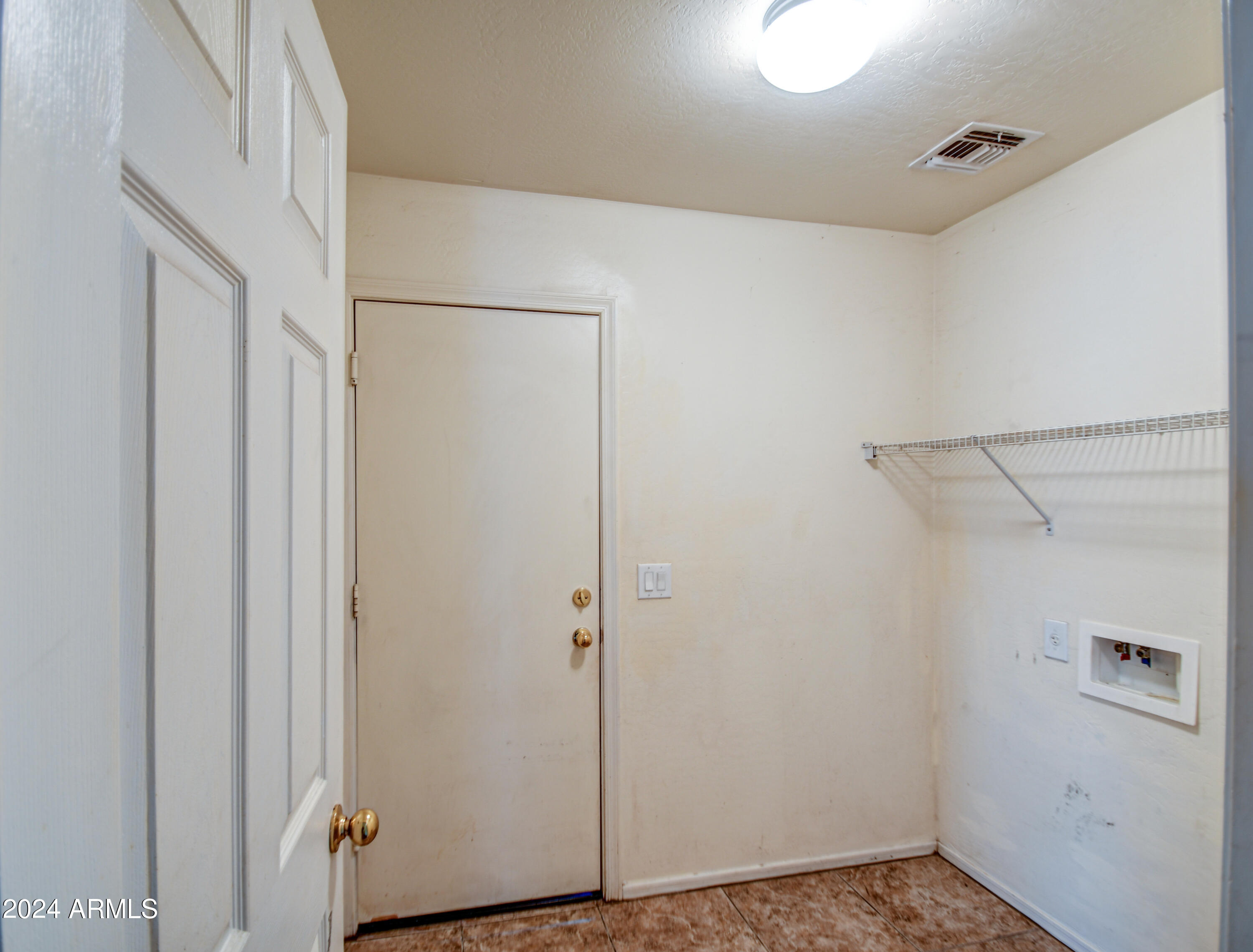 6804 East Refuge Road Florence, AZ 85132 - Photo 27 of 38 Laundry