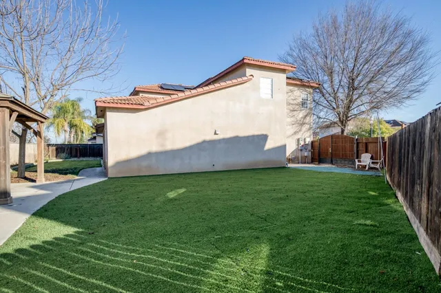 $510,000 | 169 Rosewood Avenue, Sanger, CA 93657