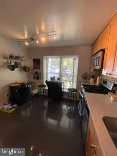 $2,450 | 8018 Revenna Lane, Springfield, VA 22153