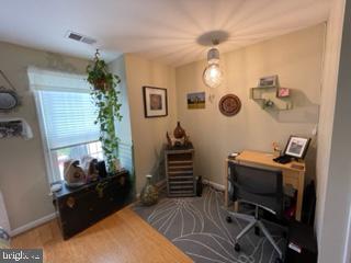 8018 Revenna Lane Springfield, VA 22153 - Photo 6 of 23