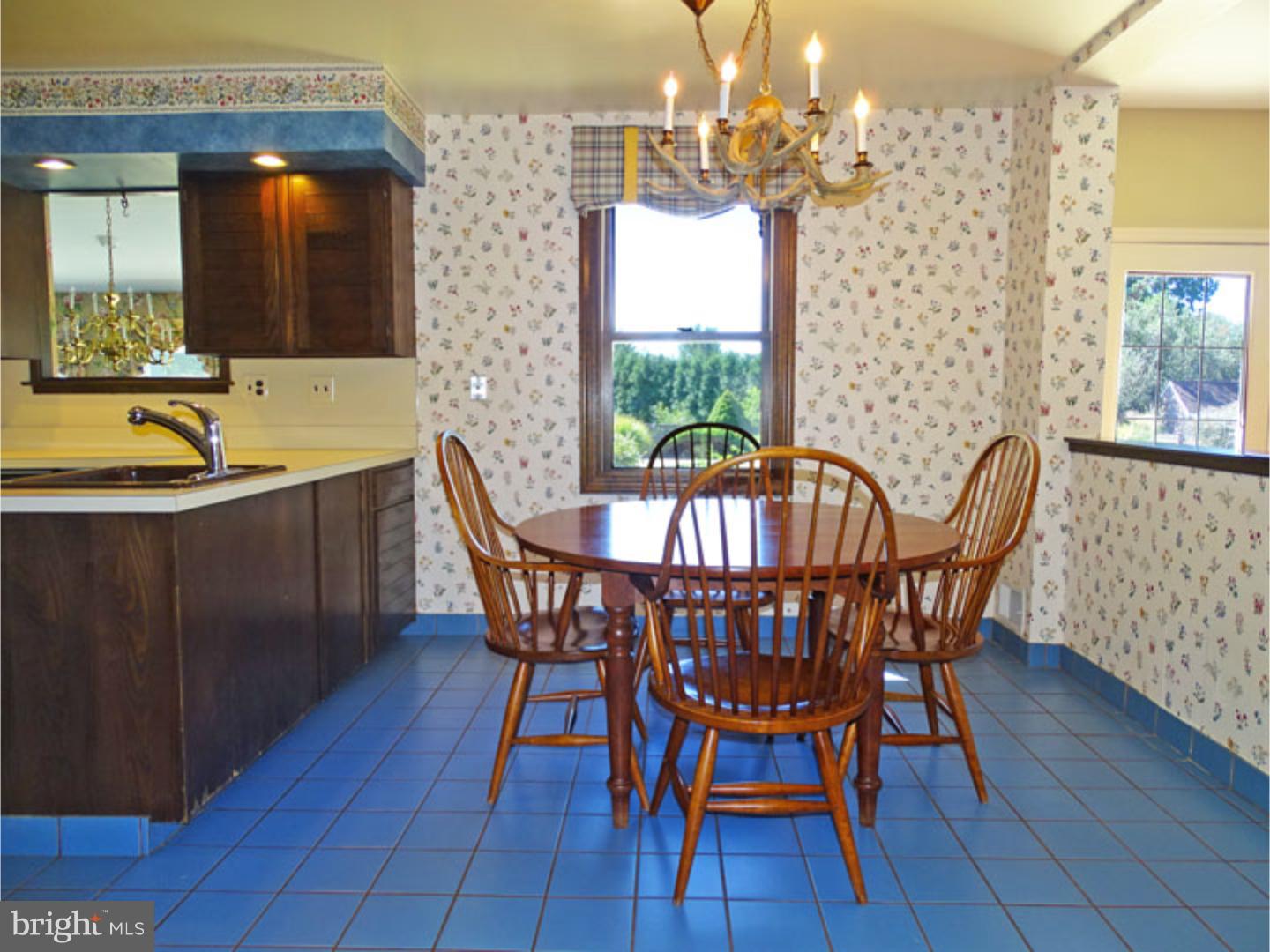 15 Shelley Road Holland, PA 18966 - Photo 8 of 25 Gallery Image 8