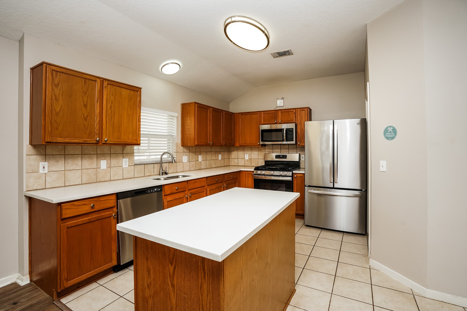 18331 Atasca Wds Trace Humble, TX 77346 - Photo 7 of 16