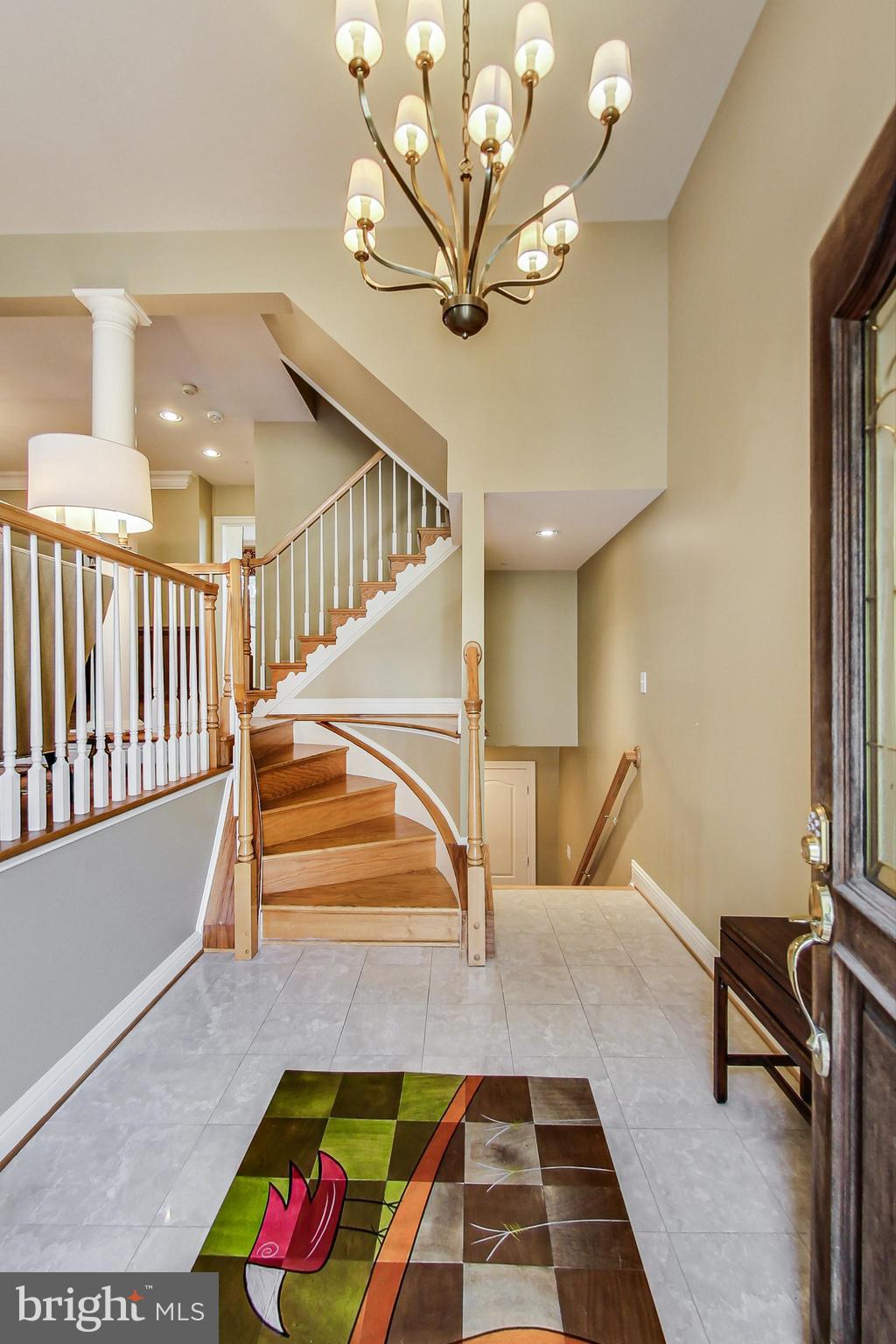 7949 Turncrest Drive Potomac, MD 20854 - Photo 4 of 47