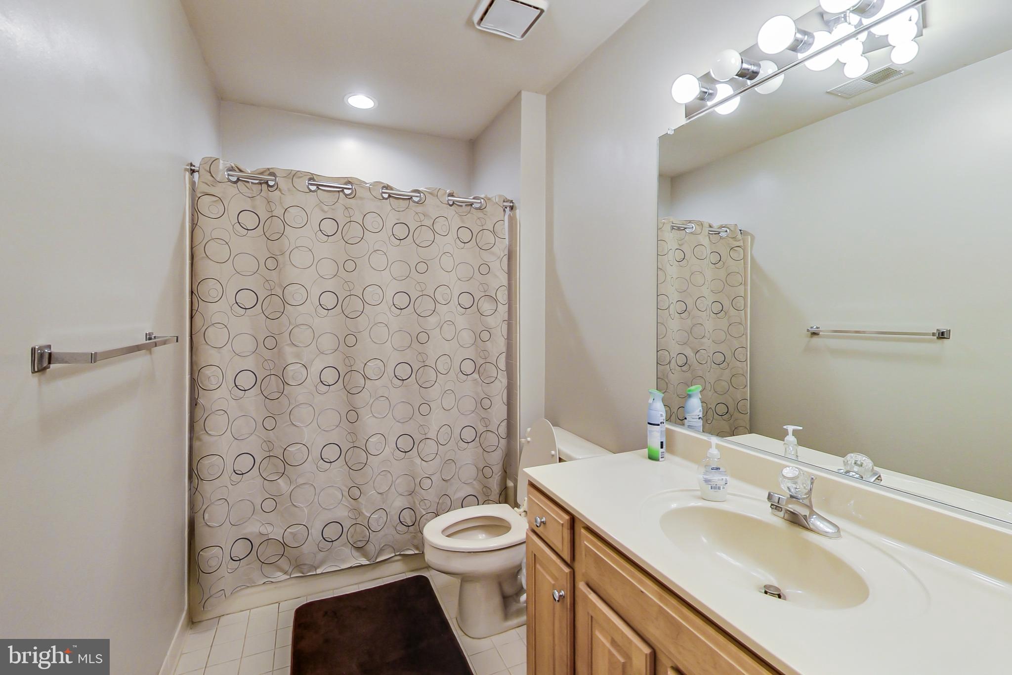 7949 Turncrest Drive Potomac, MD 20854 - Photo 34 of 47