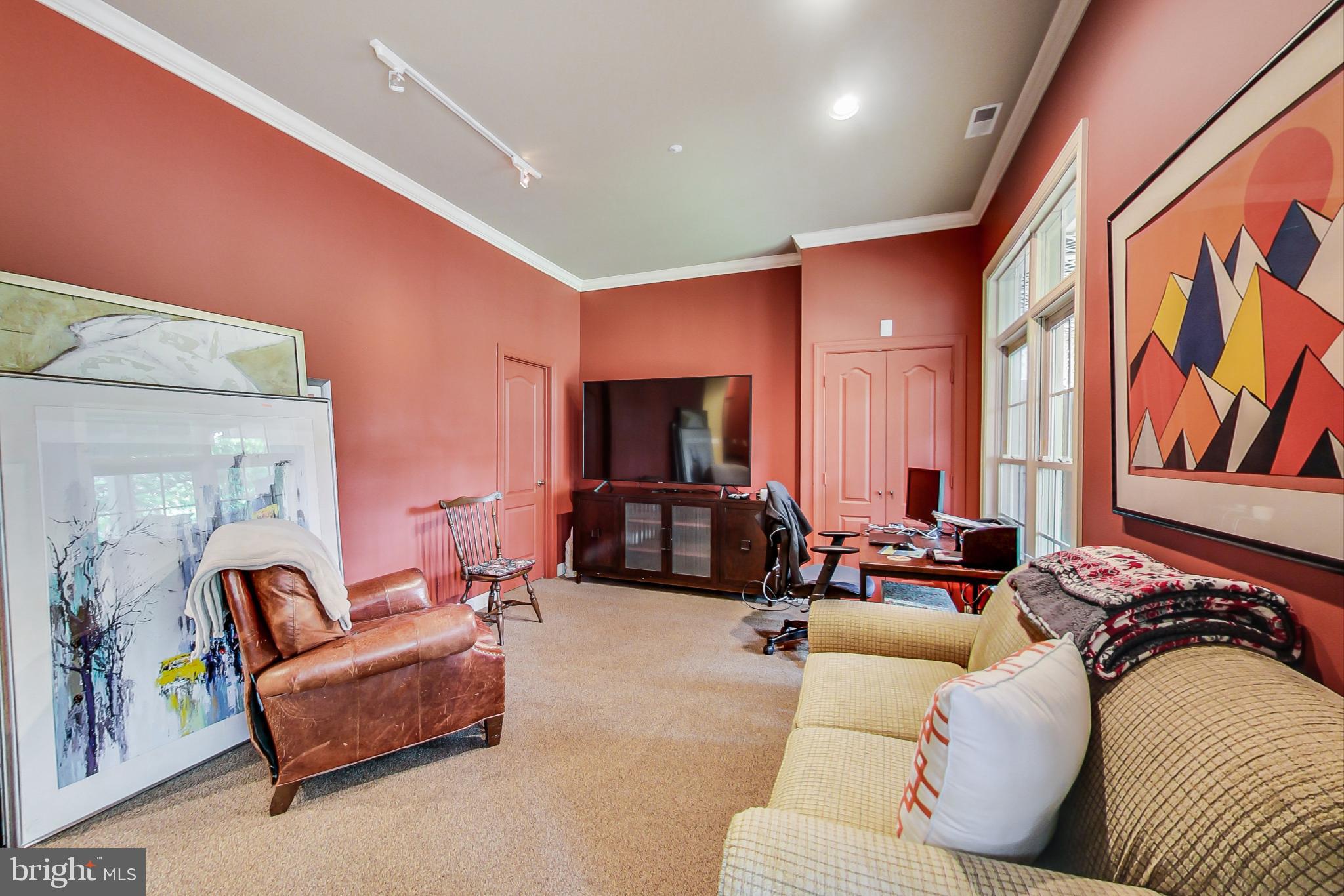 7949 Turncrest Drive Potomac, MD 20854 - Photo 38 of 47