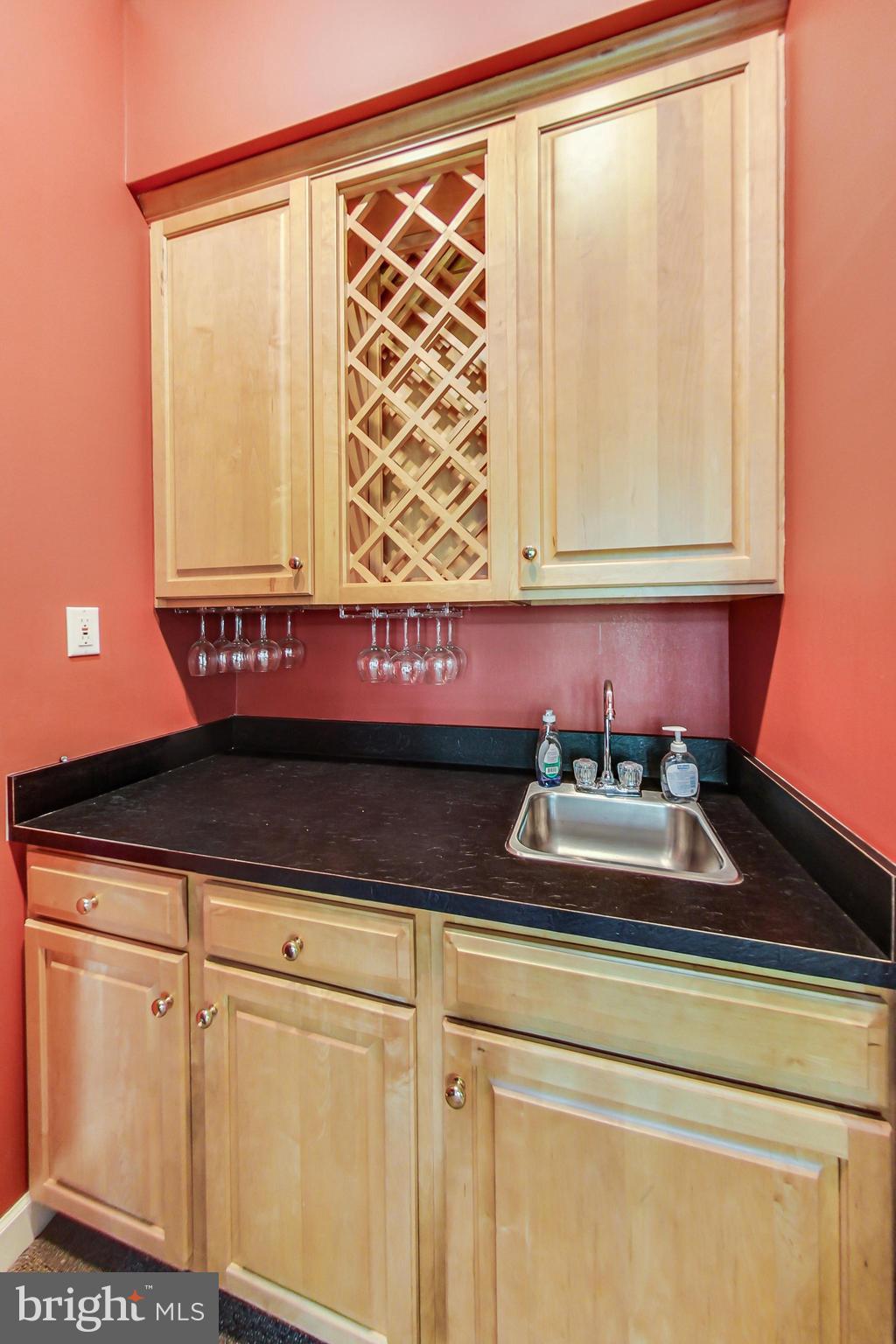 7949 Turncrest Drive Potomac, MD 20854 - Photo 39 of 47