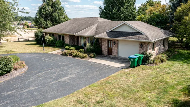 $299,000 | 154 East Us Highway, Mendota, IL 61342