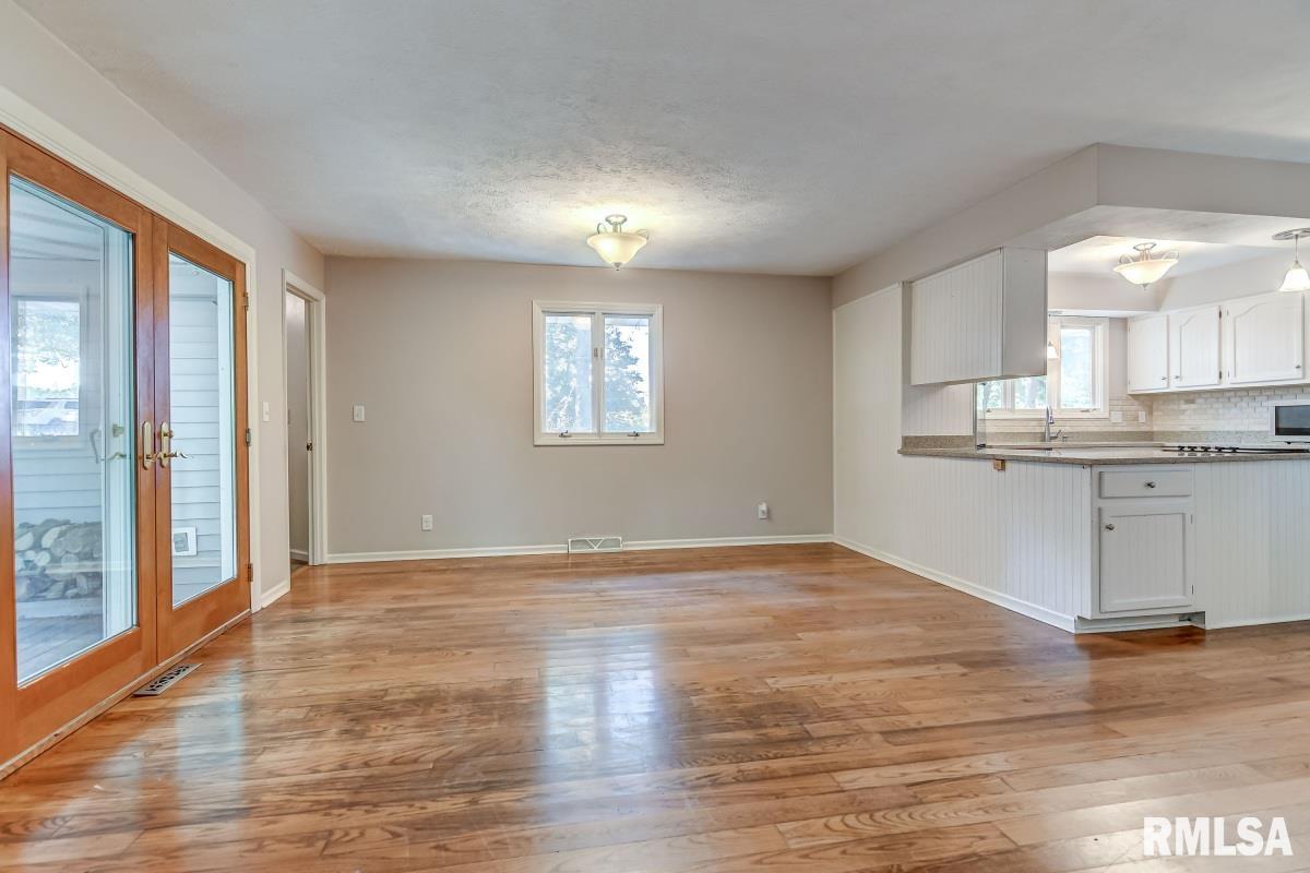 5374 Possum Trot Road Rochester, IL 62563 - Photo 19 of 52