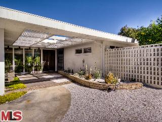 15971 Skytop Road Encino, CA 91436 - Photo 1 of 1 Gallery Image 1