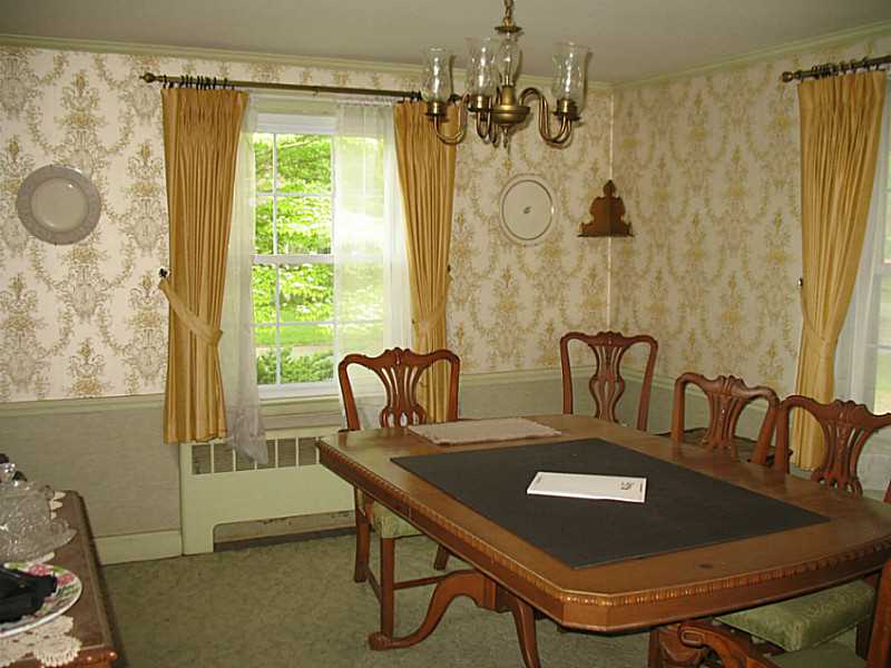 20 Cold Spring Road Barrington, RI 02806 - Photo 9 of 25 Dining Room.