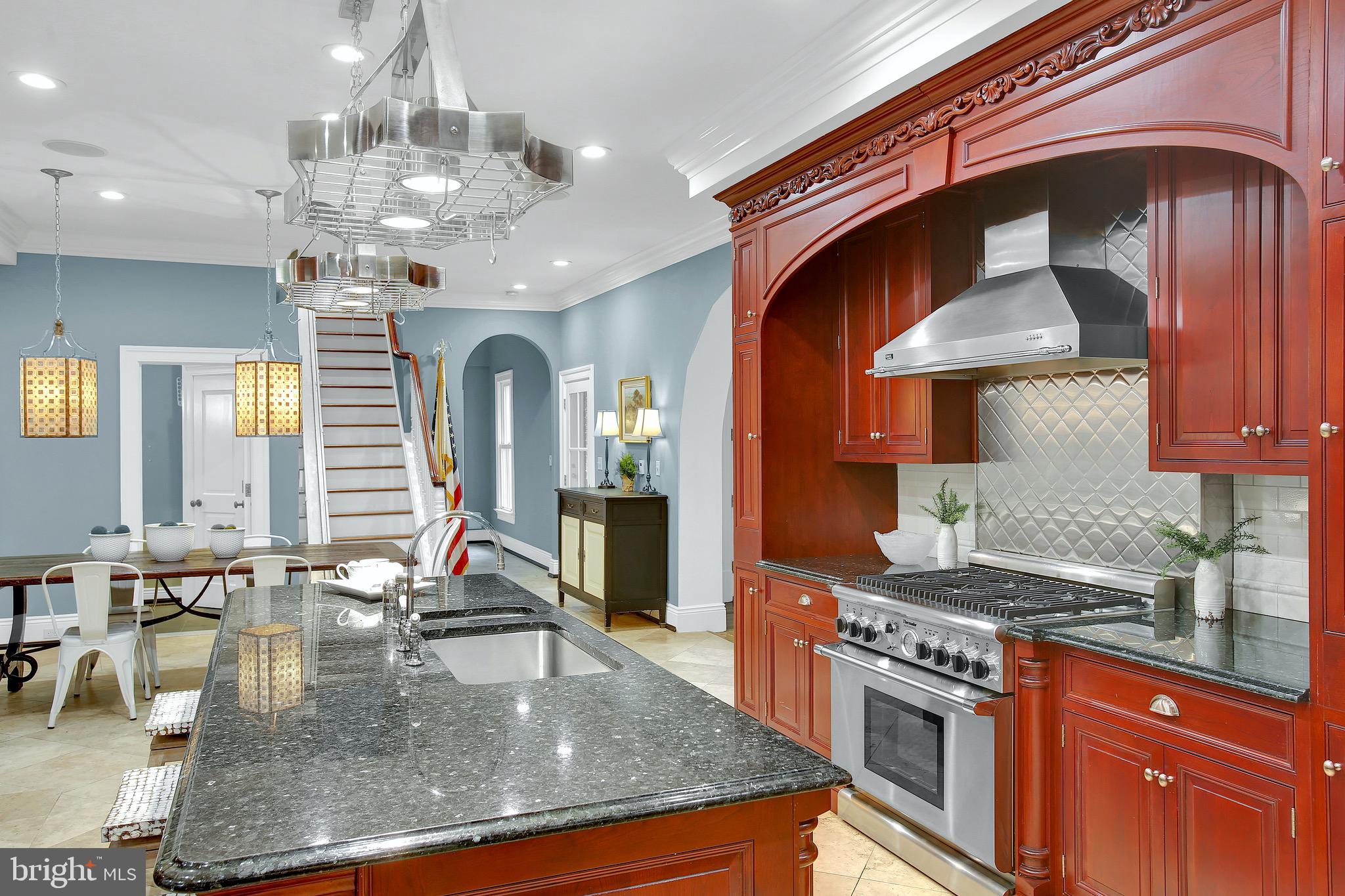 838 Childs Point Road Annapolis, MD 21401 - Photo 16 of 85 Thermadore Comercial Grade Gas 6-burner Range