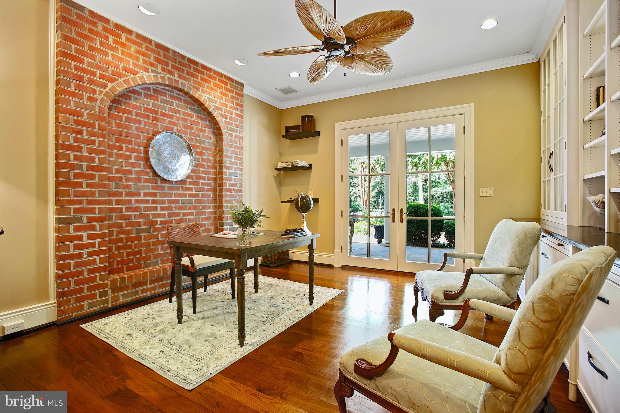 838 Childs Point Road Annapolis, MD 21401 - Photo 24 of 85 Breathtaking office that overlooks courtyard