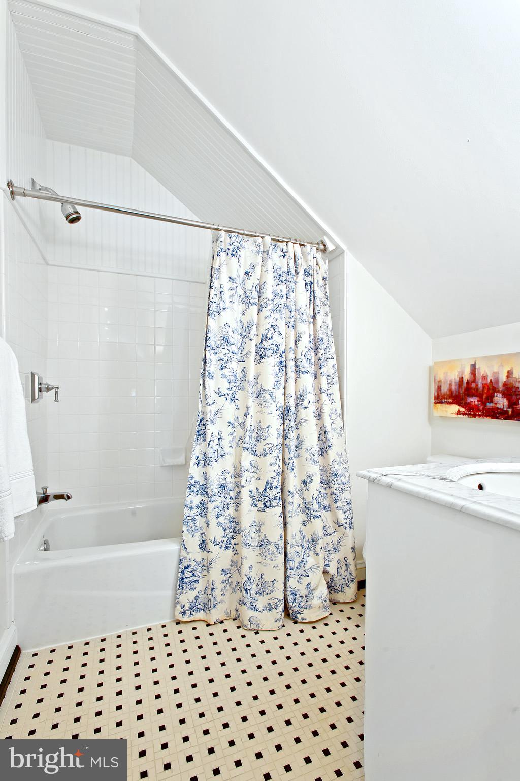 838 Childs Point Road Annapolis, MD 21401 - Photo 54 of 85 3rd level guest bedroom.3 private full bath