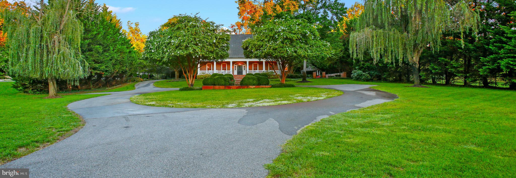 838 Childs Point Road Annapolis, MD 21401 - Photo 7 of 85 Circular drive
