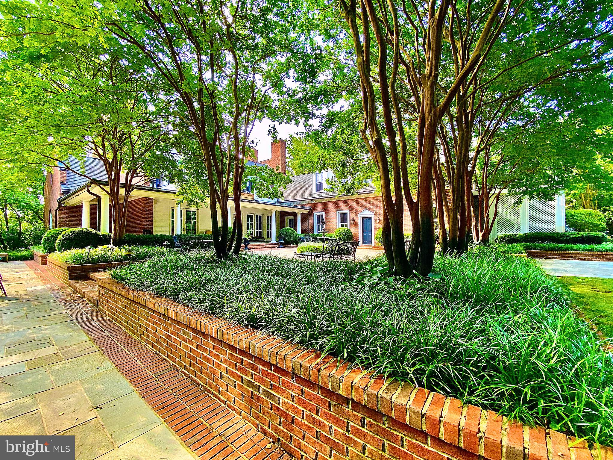 838 Childs Point Road Annapolis, MD 21401 - Photo 64 of 85 Brick planters