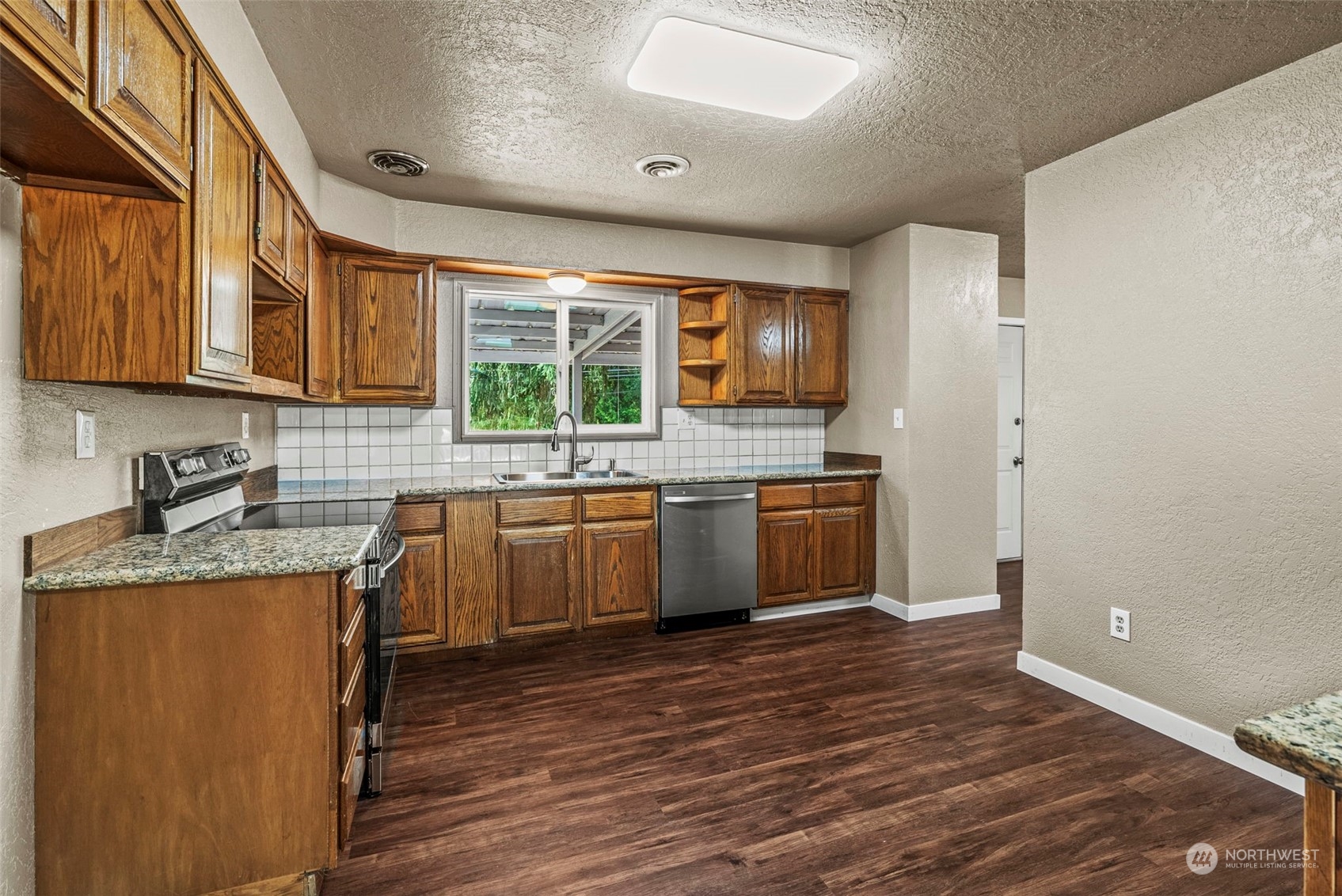 326 Studebaker Road Castle Rock, WA 98611 - Photo 7 of 33 Gallery Image 7