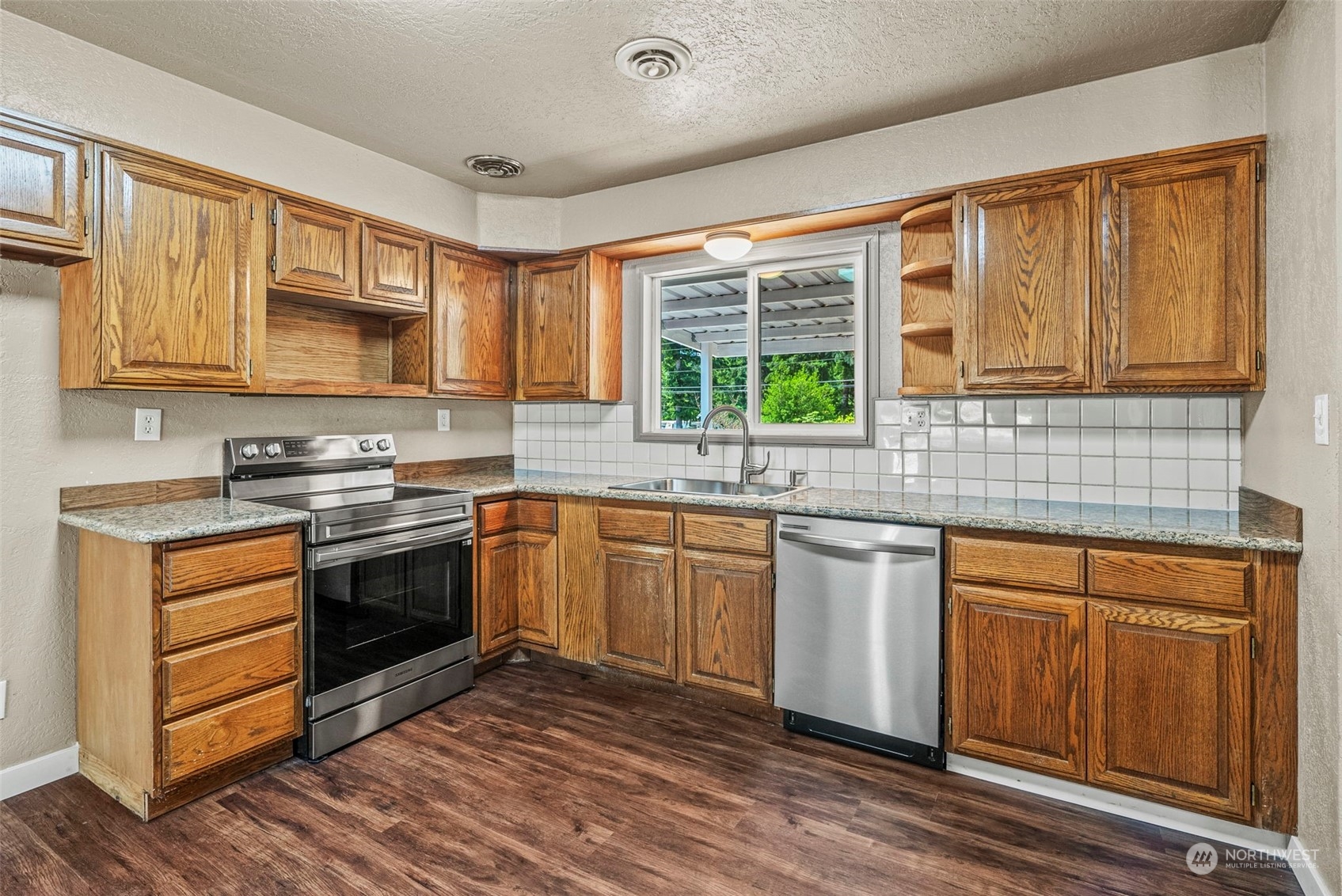 326 Studebaker Road Castle Rock, WA 98611 - Photo 8 of 33 Gallery Image 8