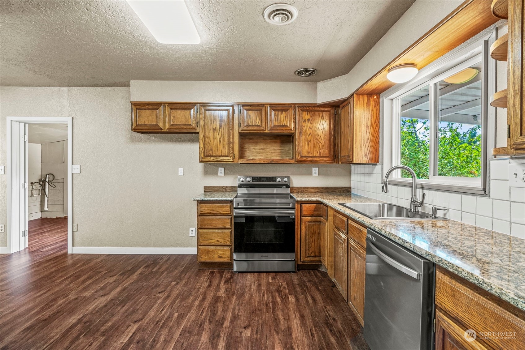 326 Studebaker Road Castle Rock, WA 98611 - Photo 9 of 33 Gallery Image 9