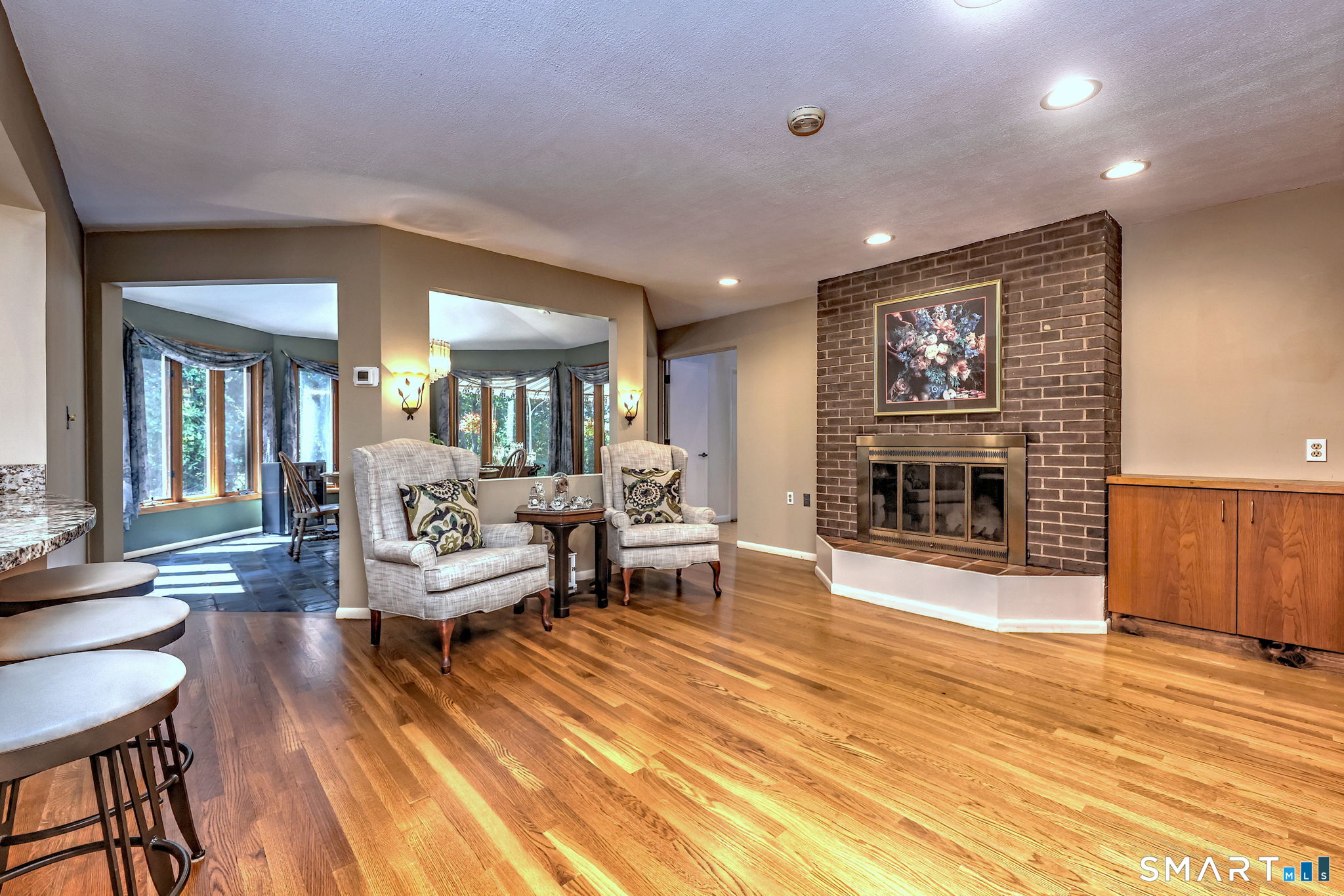 151 Cheshire Road Bethany, CT 06524 - Photo 13 of 40