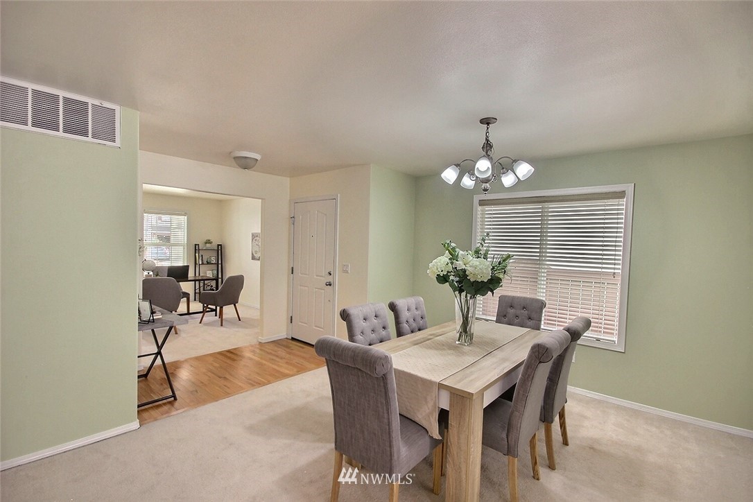 17347 92nd Place Northeast Bothell, WA 98011 - Photo 8 of 40 Gallery Image 8