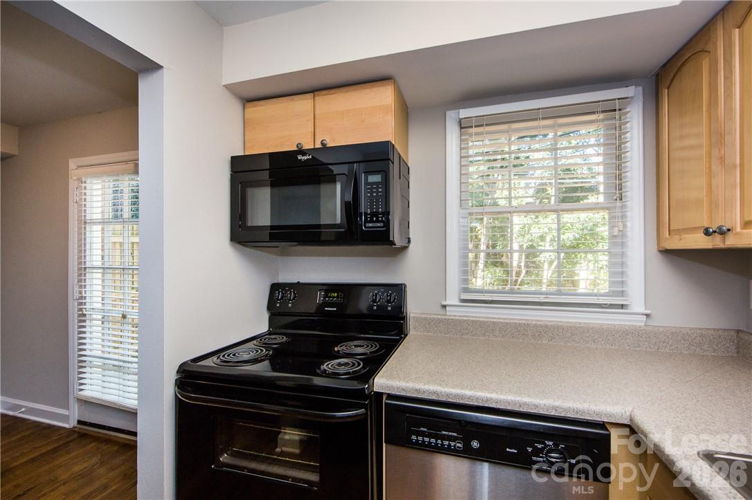 4319 Walker Road, Unit F Charlotte, NC 28211 - Photo 23 of 27