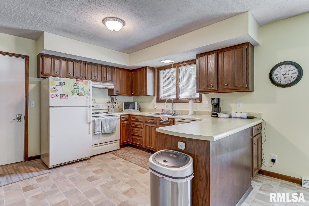 211 Golf Road, Unit A & B Springfield, IL 62704 - Photo 7 of 34 Gallery Image 7