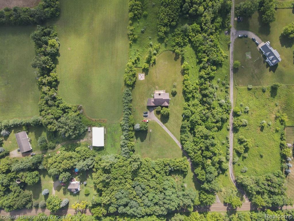 7158 Stow Road Fowlerville, MI 48836 - Photo 46 of 47