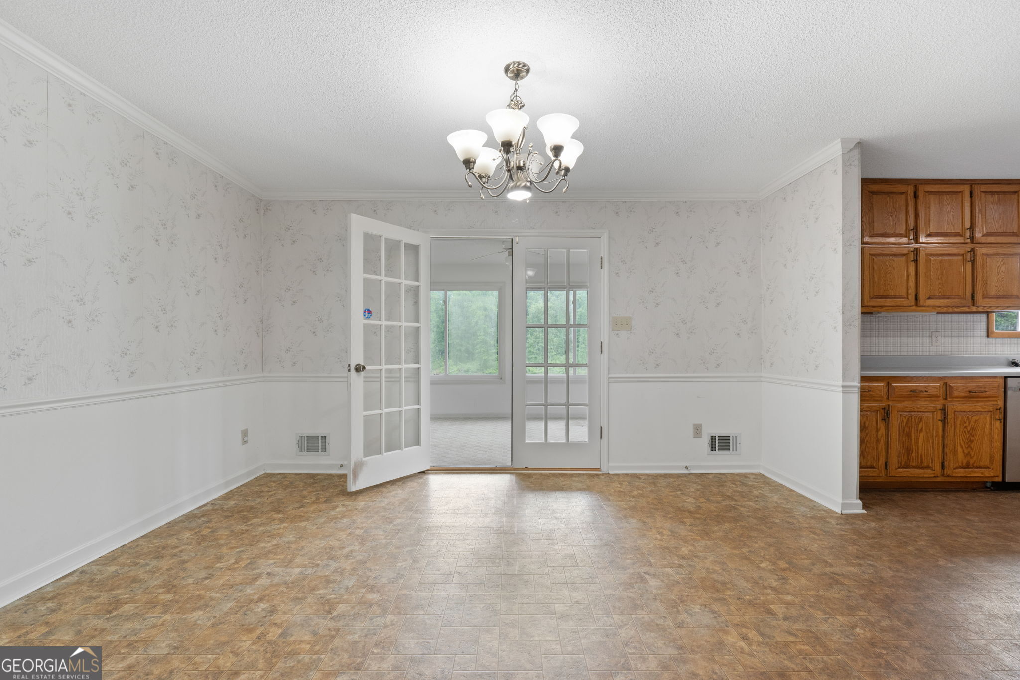 394 Hunter Road Griffin, GA 30224 - Photo 8 of 54 Gallery Image 8