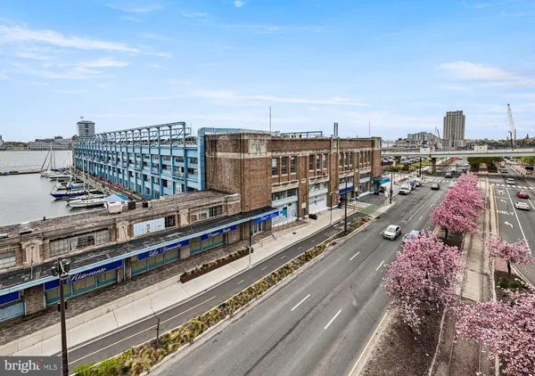 $420,000 | 3 North Christopher Columbus Boulevard, Unit TD407, Philadelphia, PA 19106
